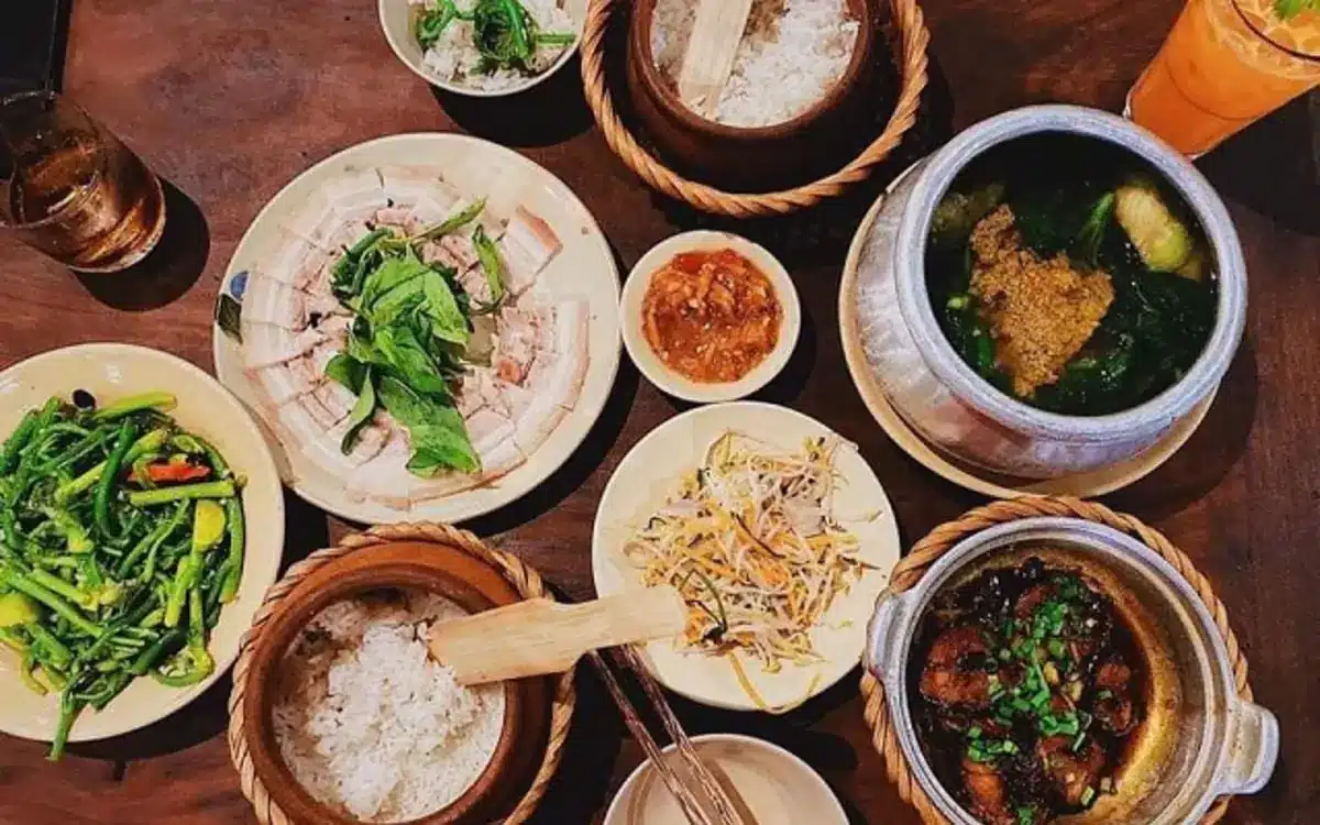 Chạn – Cơm niêu món Huế