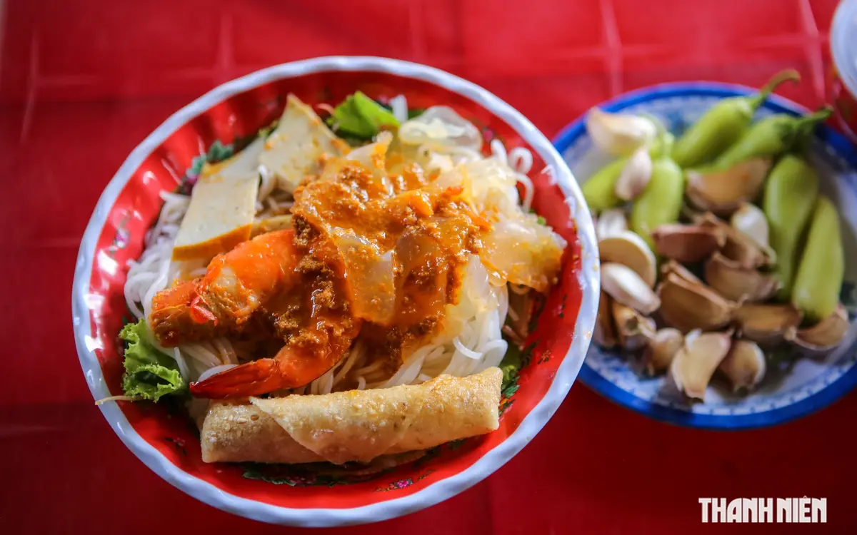 Bún giấm nuốc Chi Lăng