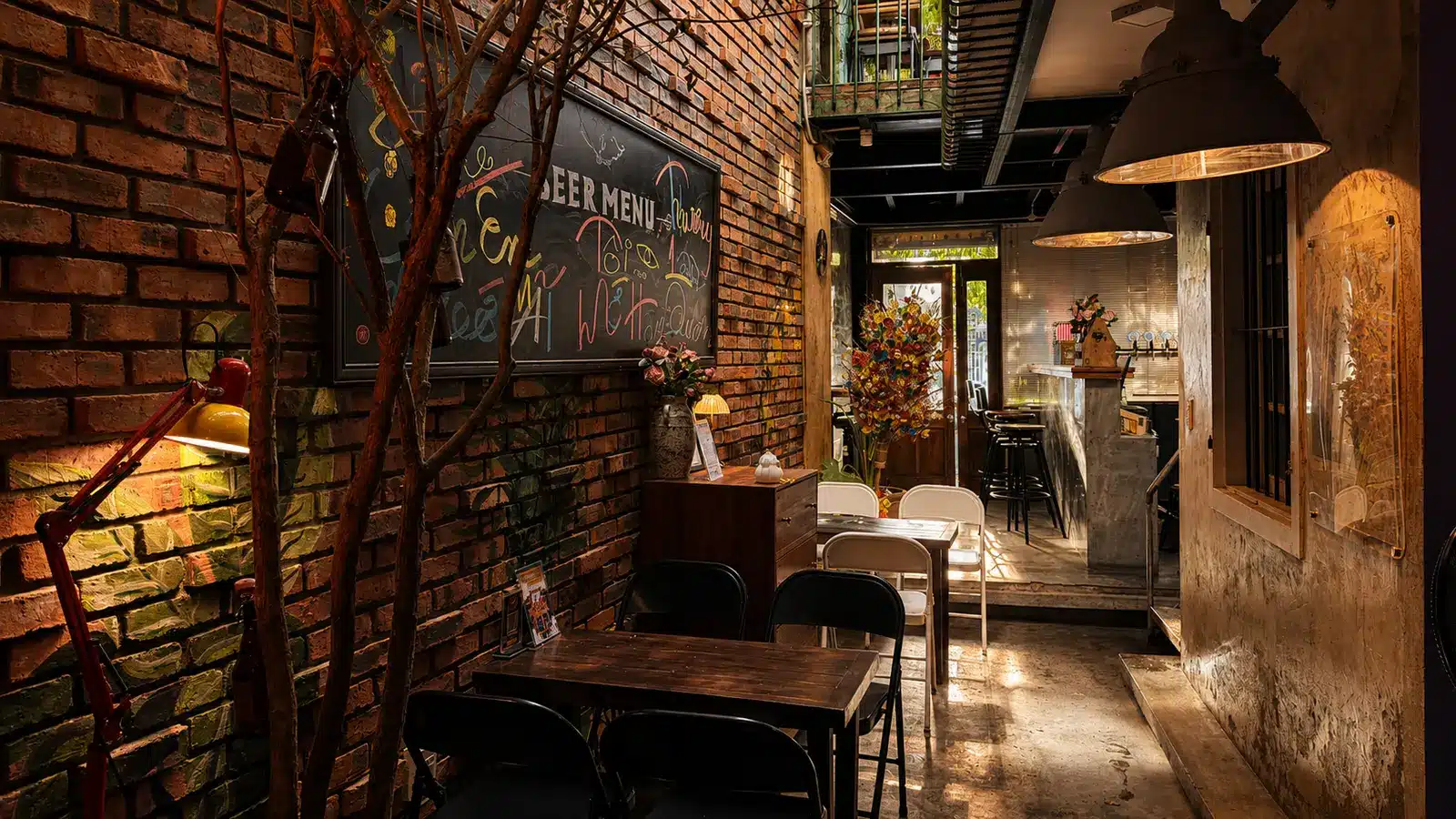 Trước giờ mở cửa: Một buổi chiều ở Đông Ba Brewery